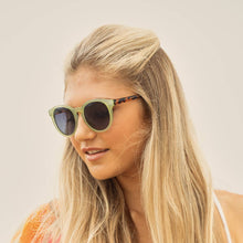 Load image into Gallery viewer, BP10293 - Lake - Milky Jade Green / Honey Tortoise Temples
