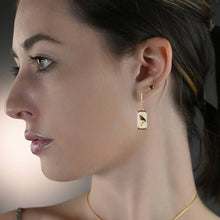 Load image into Gallery viewer, Picture Drops (Bird on Branch)
