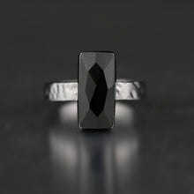 Load image into Gallery viewer, Ring w/ Black Onyx Rectangle on a Hammered Band  (Gunmetal): 7
