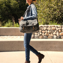 Load image into Gallery viewer, Coastal Canvas Messenger: Army Green

