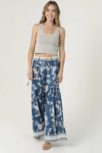 Load image into Gallery viewer, Wide Leg Blue Print Pants
