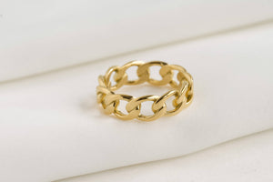 Dainty Gold Rings - Waterproof 18k Gold Stackable Rings: Heart Link / 9