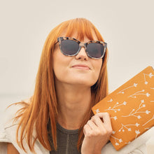 Load image into Gallery viewer, BP20944-Nora Reader For Sun - Ivory Tortoise / Walnut Wood : 1.25
