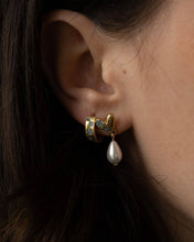 Load image into Gallery viewer, Forget-Me-Not Heart &amp; Pearl Earrings
