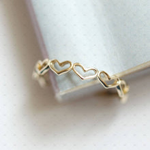 Load image into Gallery viewer, S925 Silver 14k Gold Plated Hollow Heart Shape Ring: Yellow Gold
