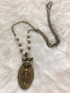 The Bronze Crowned Mary Howlite 1830yr Necklace