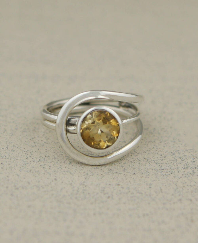 Sterling Silver Loop Ring with Citrine Gemstone: Size 6